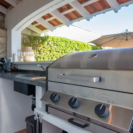 With Sea Views & Heated Pool Holiday home