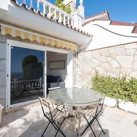 With Sea Views & Heated Pool *
