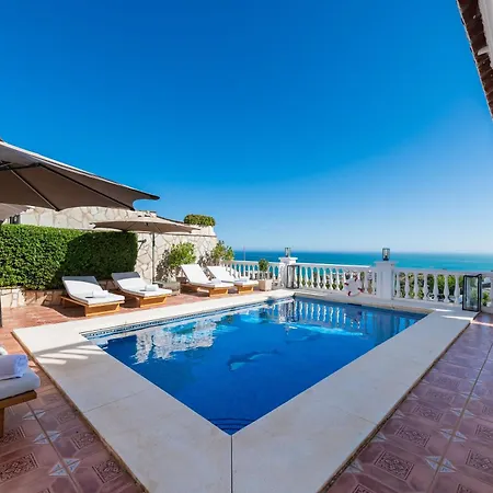 With Sea Views & Heated Pool *